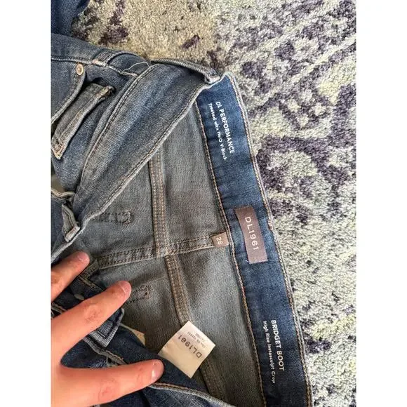 DL1961 Women’s Bridget Boot Cut High Rise Frayed Ankle Sz 28 Instasculpt Crop - Picture 9 of 12